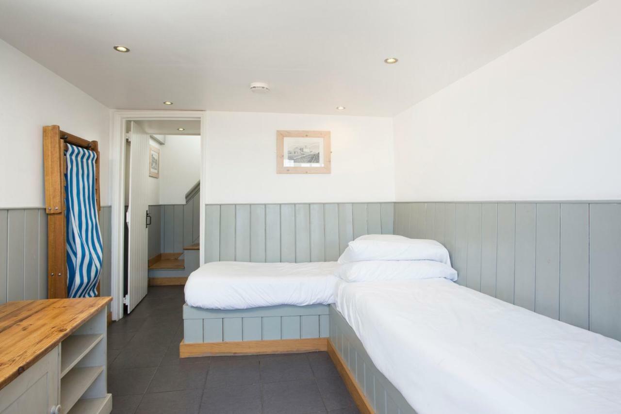 Whitstable Fisherman'S Huts Exterior photo
